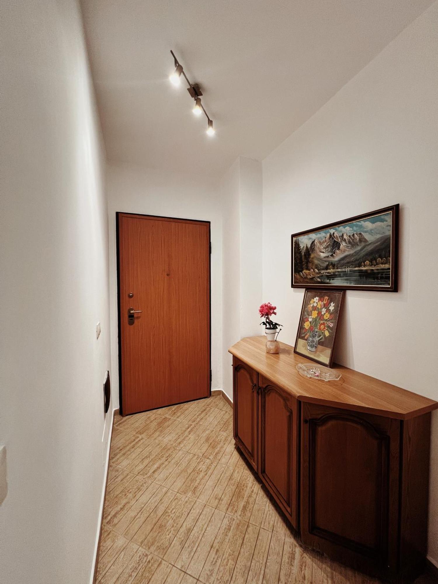 Lovely Apartment טיראנה מראה חיצוני תמונה