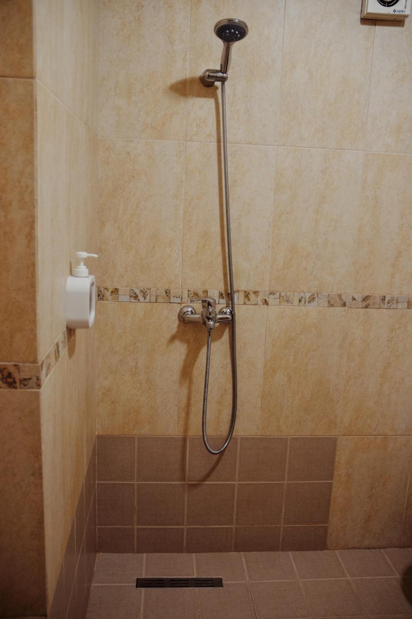 Lovely Apartment טיראנה מראה חיצוני תמונה